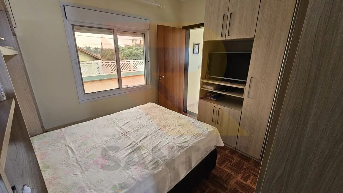 Foto 5 de Casa com 2 quartos à venda em Jardim das Cerejeiras, Aruja - SP