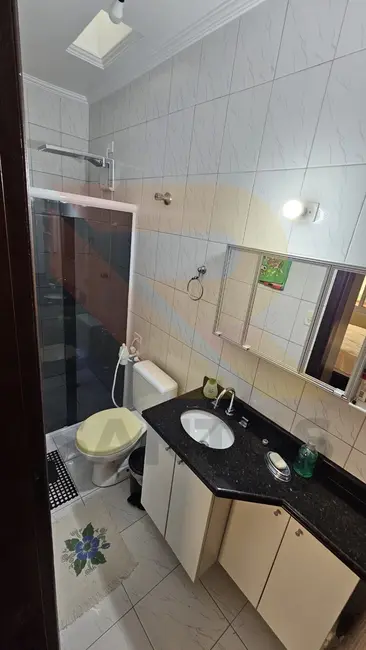 Foto 8 de Casa com 2 quartos à venda em Jardim das Cerejeiras, Aruja - SP