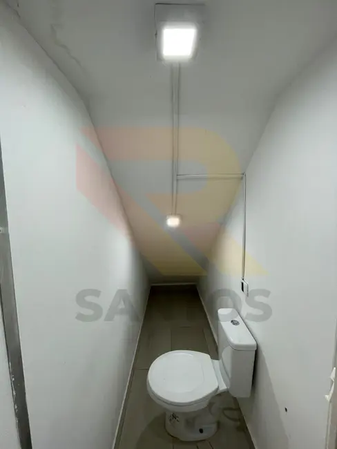 Sala Comercial para alugar, 12m2 em Vila Flora Regina, Aruja - SP - imagem 5 Foto 5 de Sala Comercial para alugar, 12m2 em Vila Flora Regina, Aruja - SP