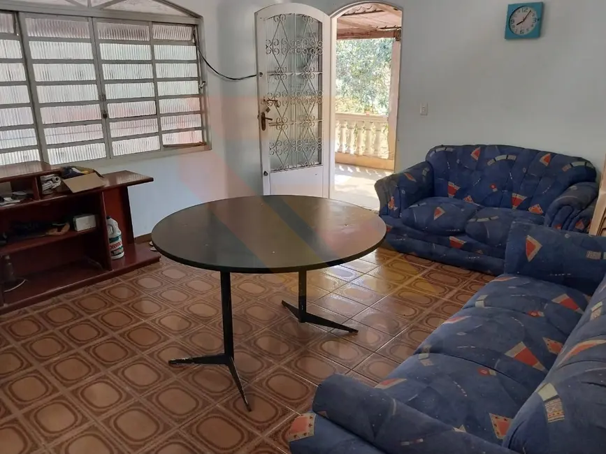 Foto 2 de Chácara com 4 quartos à venda, 6000m2 em Canjicas, Aruja - SP