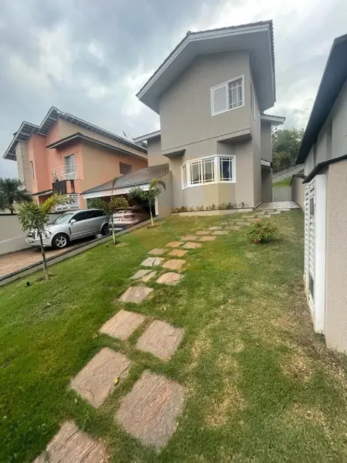 Foto 2 de Casa de Condomínio com 4 quartos à venda e para alugar, 300m2 em Aruja - SP