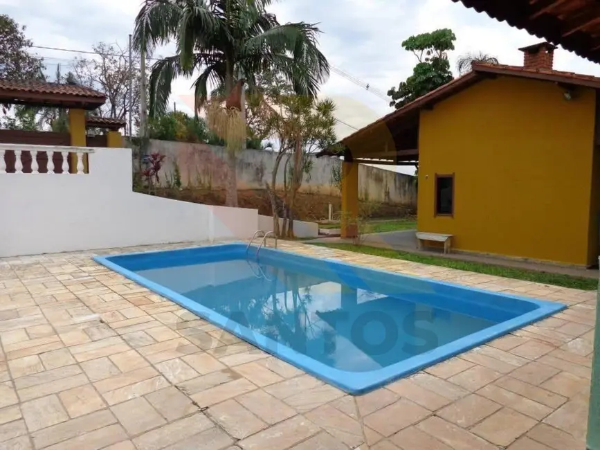 Foto 1 de Chácara com 3 quartos à venda, 2000m2 em Chácaras Copaco, Aruja - SP