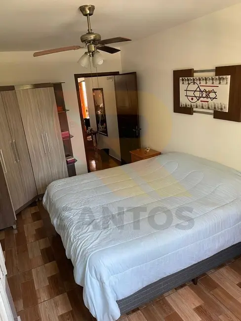 Foto 2 de Chácara com 3 quartos à venda, 2000m2 em Chácaras Copaco, Aruja - SP