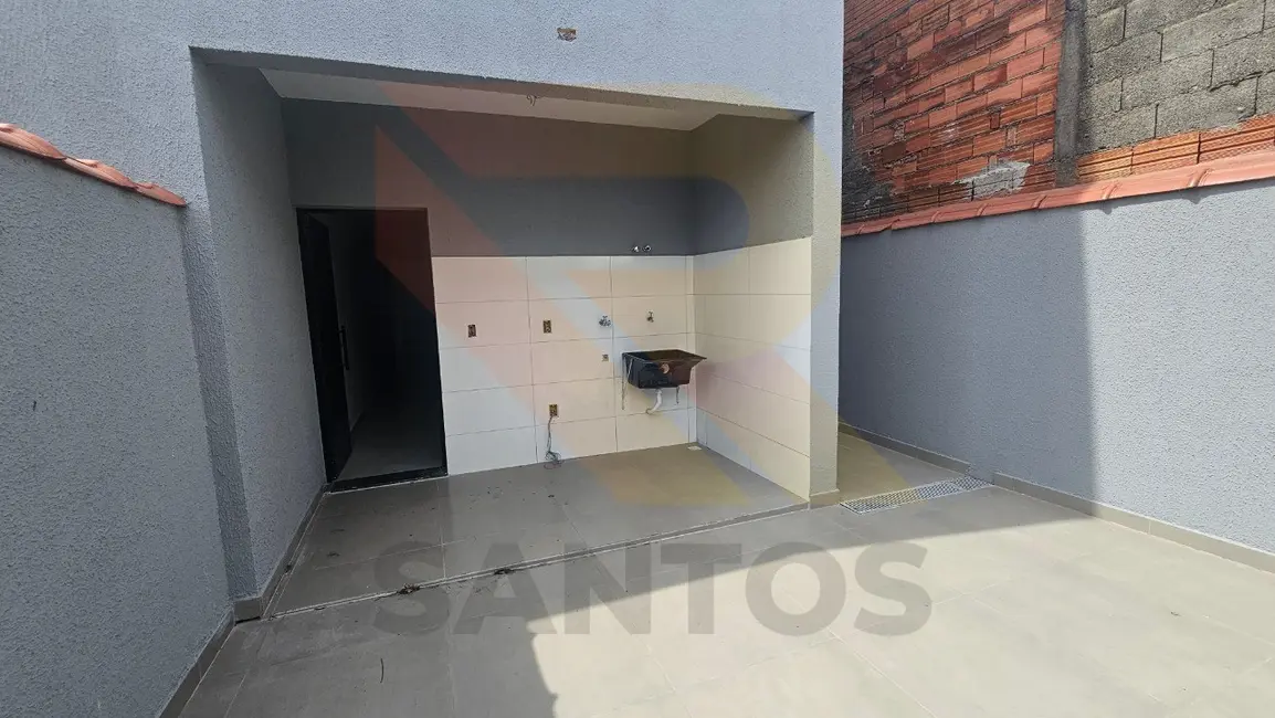 Casa com 3 quartos à venda em Jardim Ângelo, Aruja - SP - imagem 4 Foto 4 de Casa com 3 quartos à venda em Jardim Ângelo, Aruja - SP