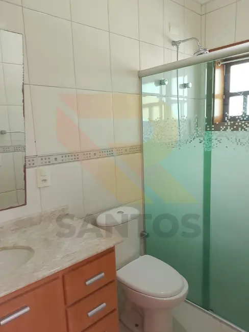 Casa de Condomínio com 3 quartos para alugar, 230m2 em Jardim Fazenda Rincão, Aruja - SP - imagem 7 Foto 7 de Casa de Condomínio com 3 quartos para alugar, 230m2 em Jardim Fazenda Rincão, Aruja - SP