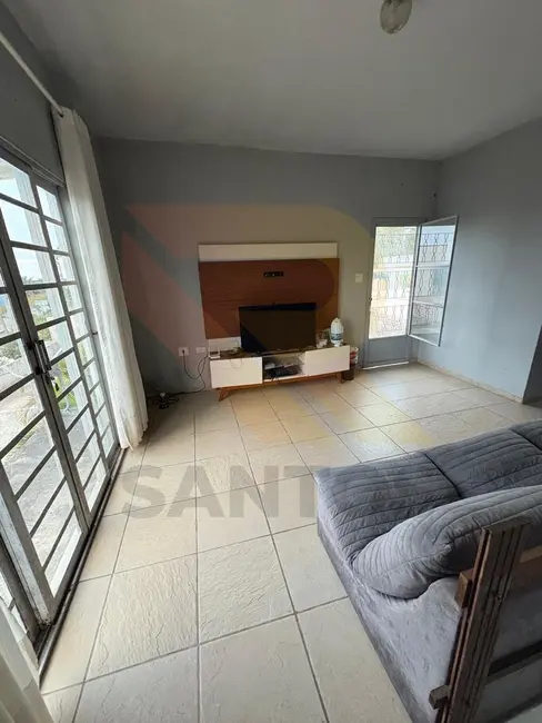 Foto 2 de Chácara com 2 quartos à venda, 1000m2 em Chácaras Vista Alegre, Aruja - SP