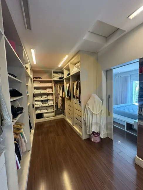 Foto 7 de Casa com 4 quartos à venda, 300m2 em Residencial Real Park, Aruja - SP