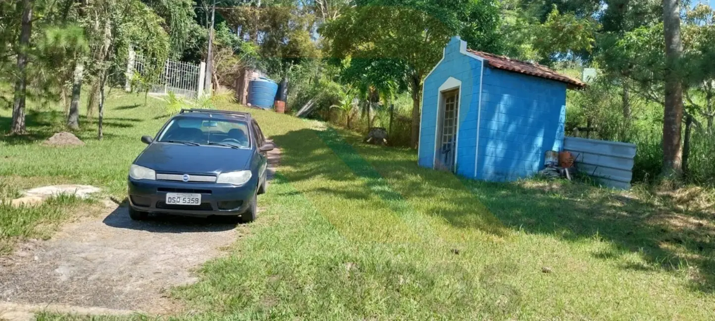 Foto 2 de Chácara com 2 quartos à venda, 73m2 em Chácaras Rurais Guararema, Jacarei - SP