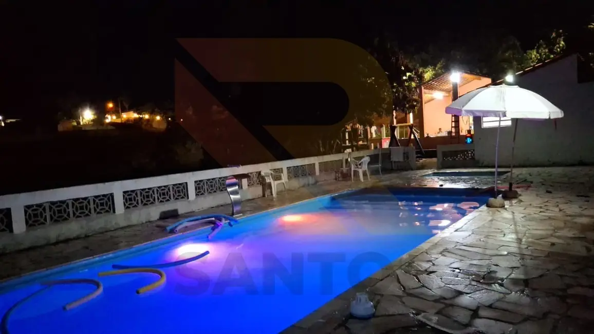 Foto 3 de Chácara com 2 quartos à venda, 73m2 em Chácaras Rurais Guararema, Jacarei - SP