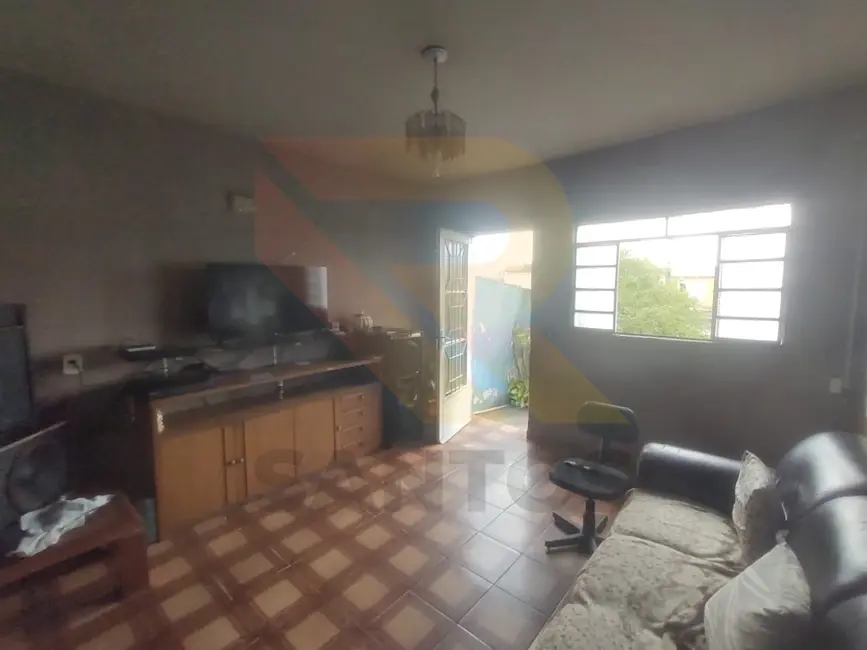 Foto 6 de Casa com 3 quartos à venda, 206m2 em Parque Rodrigo Barreto, Aruja - SP