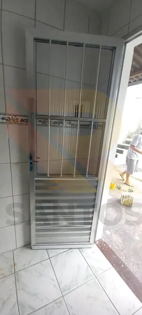 Foto 4 de Casa com 1 quarto à venda, 50m2 em Parque Rodrigo Barreto, Aruja - SP