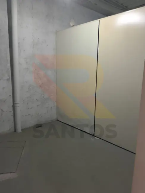 Armazém / Galpão para alugar, 1000m2 em Barbosas, Aruja - SP - imagem 9 Foto 9 de Armazém / Galpão para alugar, 1000m2 em Barbosas, Aruja - SP