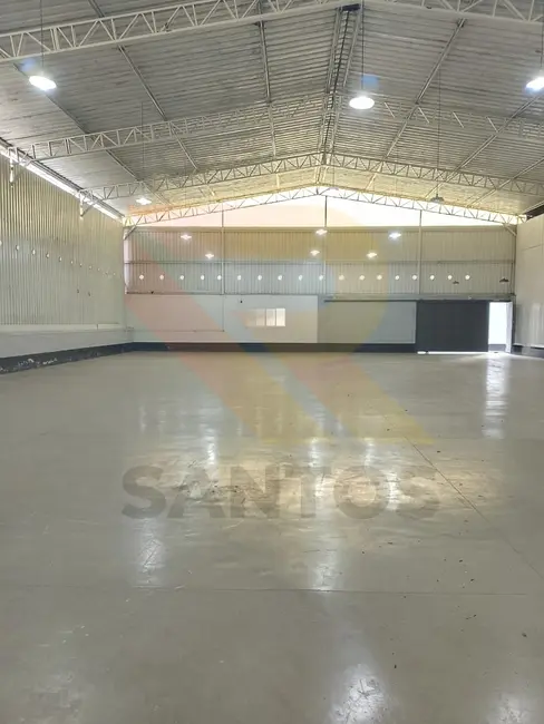 Armazém / Galpão para alugar, 1000m2 em Barbosas, Aruja - SP - imagem 8 Foto 8 de Armazém / Galpão para alugar, 1000m2 em Barbosas, Aruja - SP