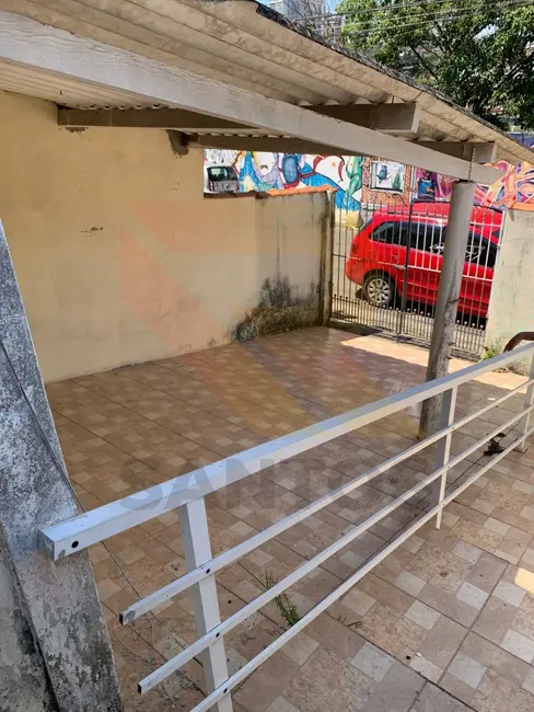 Casa com 2 quartos para alugar, 80m2 em Barbosas, Aruja - SP - imagem 3 Foto 3 de Casa com 2 quartos para alugar, 80m2 em Barbosas, Aruja - SP