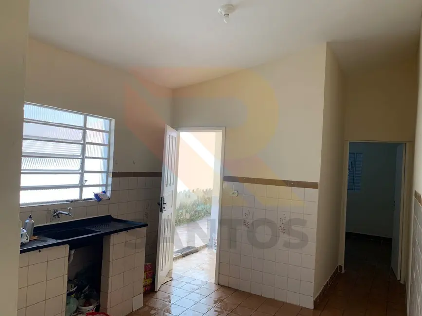 Casa com 2 quartos para alugar, 80m2 em Barbosas, Aruja - SP - imagem 8 Foto 8 de Casa com 2 quartos para alugar, 80m2 em Barbosas, Aruja - SP