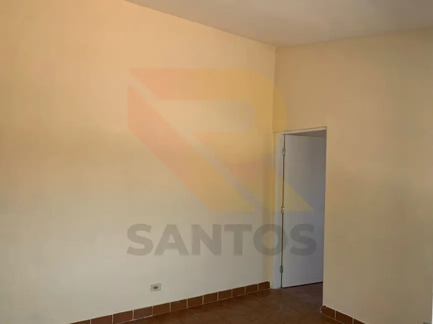 Casa com 2 quartos para alugar, 80m2 em Barbosas, Aruja - SP - imagem 6 Foto 6 de Casa com 2 quartos para alugar, 80m2 em Barbosas, Aruja - SP
