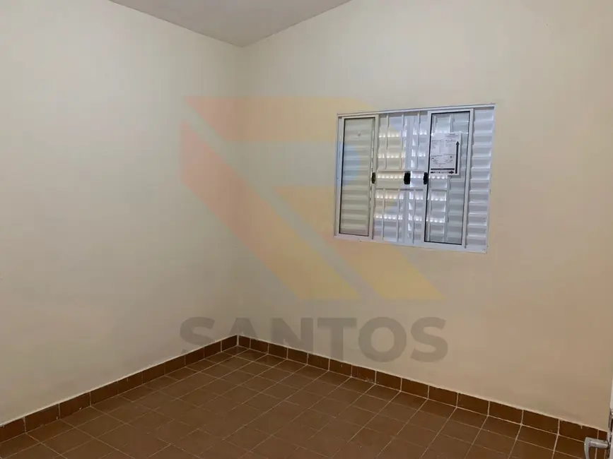 Casa com 2 quartos para alugar, 80m2 em Barbosas, Aruja - SP - imagem 7 Foto 7 de Casa com 2 quartos para alugar, 80m2 em Barbosas, Aruja - SP