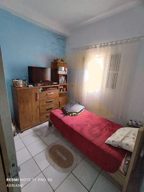 Foto 2 de Casa com 3 quartos à venda, 90m2 em Parque Rodrigo Barreto, Aruja - SP