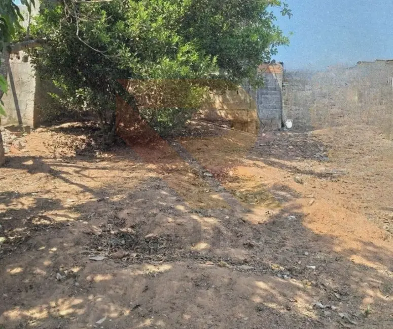 Foto 1 de Terreno / Lote à venda, 250m2 em Parque Rodrigo Barreto, Aruja - SP