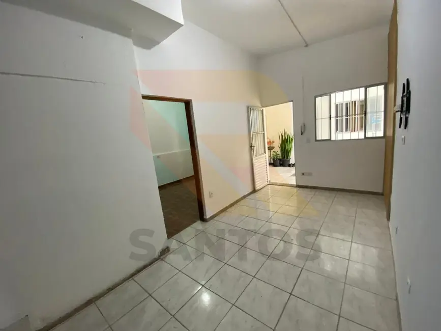 Apartamento com 1 quarto para alugar, 45m2 em Centro, Aruja - SP - imagem 2 Foto 2 de Apartamento com 1 quarto para alugar, 45m2 em Centro, Aruja - SP