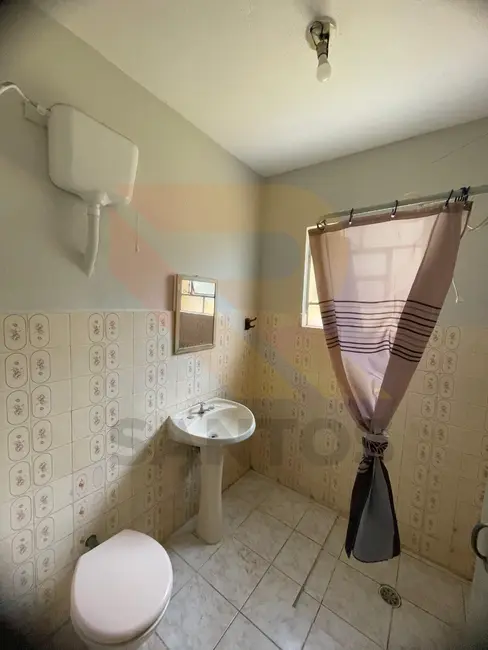 Casa com 2 quartos para alugar, 60m2 em Arujamérica, Aruja - SP - imagem 8 Foto 8 de Casa com 2 quartos para alugar, 60m2 em Arujamérica, Aruja - SP