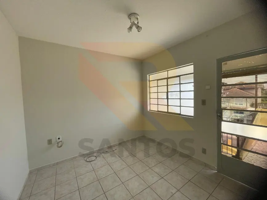 Casa com 2 quartos para alugar, 60m2 em Arujamérica, Aruja - SP - imagem 5 Foto 5 de Casa com 2 quartos para alugar, 60m2 em Arujamérica, Aruja - SP