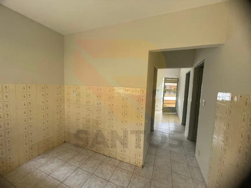 Casa com 2 quartos para alugar, 60m2 em Arujamérica, Aruja - SP - imagem 7 Foto 7 de Casa com 2 quartos para alugar, 60m2 em Arujamérica, Aruja - SP