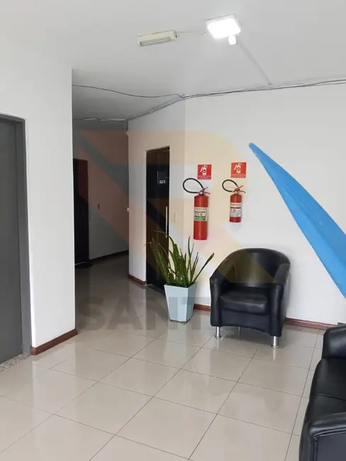 Sala Comercial para alugar, 25m2 em Vila Lima, Aruja - SP - imagem 7 Foto 7 de Sala Comercial para alugar, 25m2 em Vila Lima, Aruja - SP