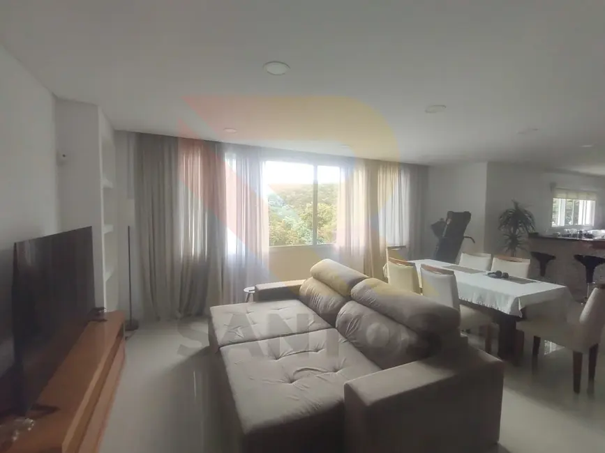 Foto 1 de Chácara com 2 quartos à venda, 1130m2 em Chácaras Vista Alegre, Aruja - SP