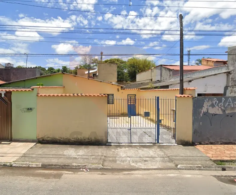 Foto 1 de Casa com 2 quartos à venda, 79m2 em Parque Judith, Aruja - SP