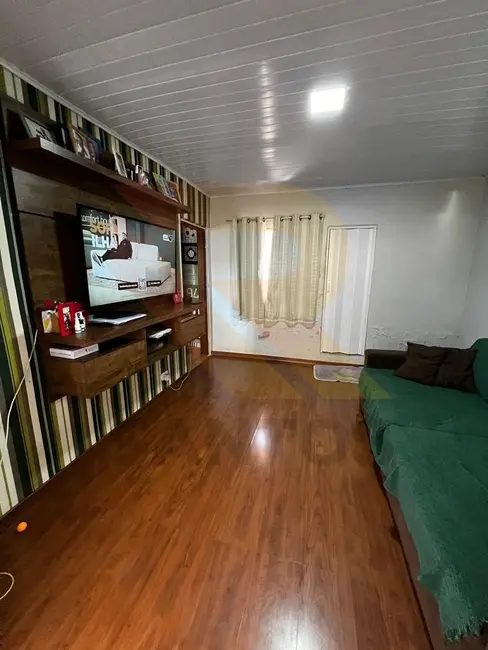 Casa com 6 quartos à venda, 250m2 em Mirante do Arujá, Aruja - SP - imagem 6 Foto 6 de Casa com 6 quartos à venda, 250m2 em Mirante do Arujá, Aruja - SP