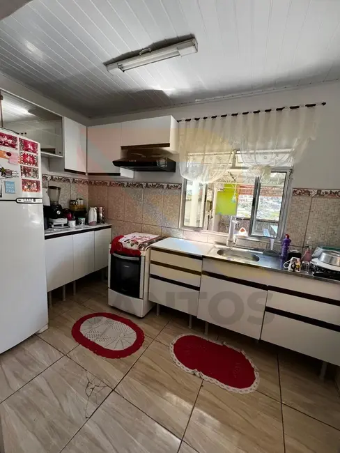 Casa com 6 quartos à venda, 250m2 em Mirante do Arujá, Aruja - SP - imagem 1 Foto 1 de Casa com 6 quartos à venda, 250m2 em Mirante do Arujá, Aruja - SP