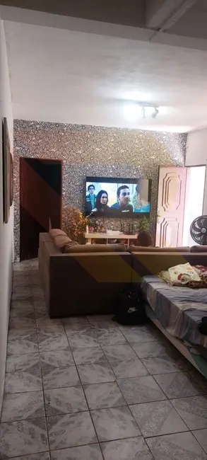 Casa com 2 quartos à venda, 192m2 em Jardim Álamo, Guarulhos - SP - imagem 1 Foto 1 de Casa com 2 quartos à venda, 192m2 em Jardim Álamo, Guarulhos - SP