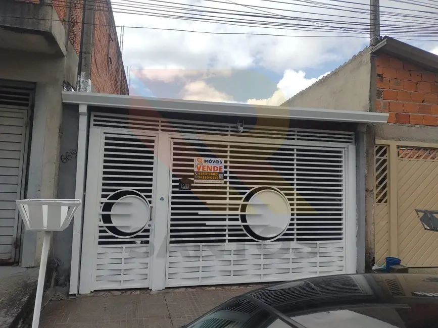 Casa com 2 quartos à venda, 136m2 em Mirante do Arujá, Aruja - SP - imagem 2 Foto 2 de Casa com 2 quartos à venda, 136m2 em Mirante do Arujá, Aruja - SP