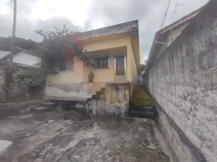 Foto 1 de Casa com 3 quartos à venda, 300m2 em Barbosas, Aruja - SP