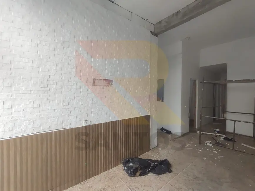 Foto 4 de Casa com 4 quartos à venda em Parque Rodrigo Barreto, Aruja - SP