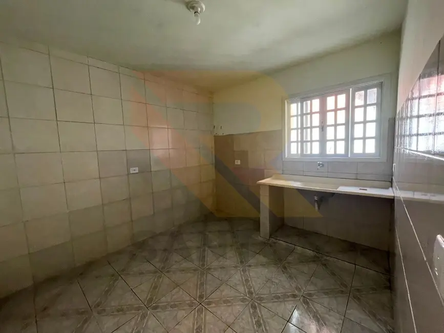 Casa com 2 quartos para alugar, 50m2 em Jardim Real, Aruja - SP - imagem 9 Foto 9 de Casa com 2 quartos para alugar, 50m2 em Jardim Real, Aruja - SP
