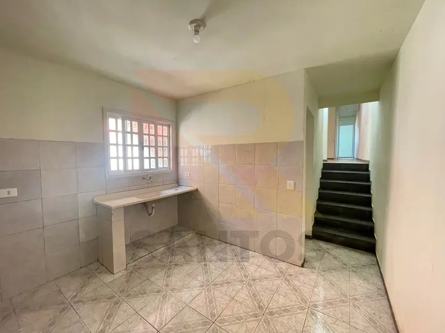 Casa com 2 quartos para alugar, 50m2 em Jardim Real, Aruja - SP - imagem 8 Foto 8 de Casa com 2 quartos para alugar, 50m2 em Jardim Real, Aruja - SP