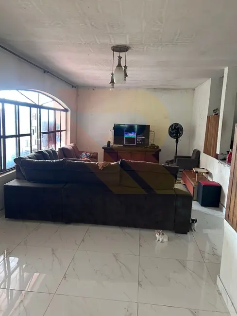 Chácara com 3 quartos à venda em Chácaras Vista Alegre, Aruja - SP - imagem 8 Foto 8 de Chácara com 3 quartos à venda em Chácaras Vista Alegre, Aruja - SP