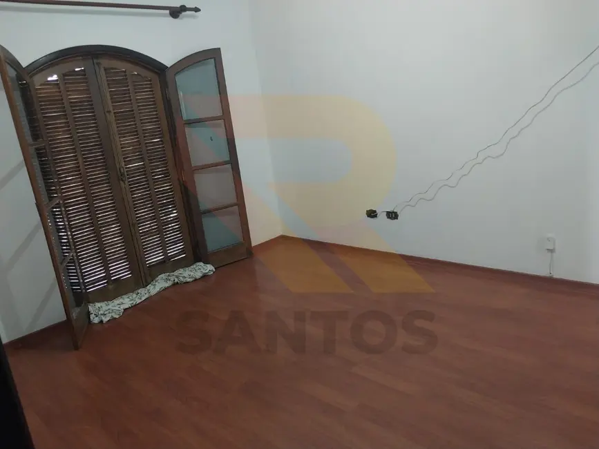 Foto 3 de Casa com 2 quartos à venda, 450m2 em Jardim Planalto, Aruja - SP