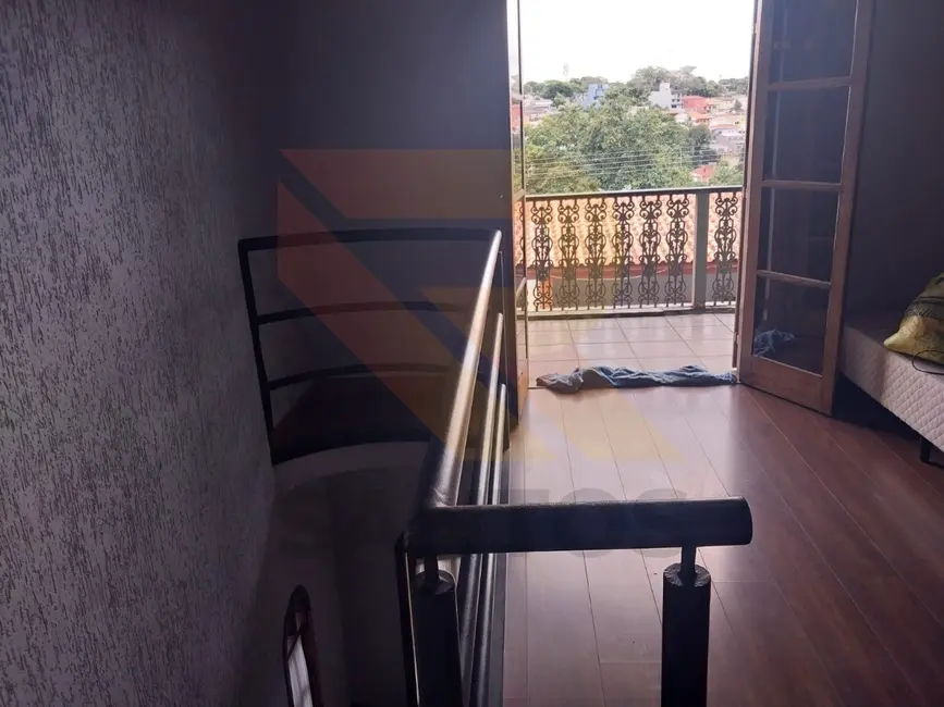 Foto 8 de Casa com 2 quartos à venda, 450m2 em Jardim Planalto, Aruja - SP