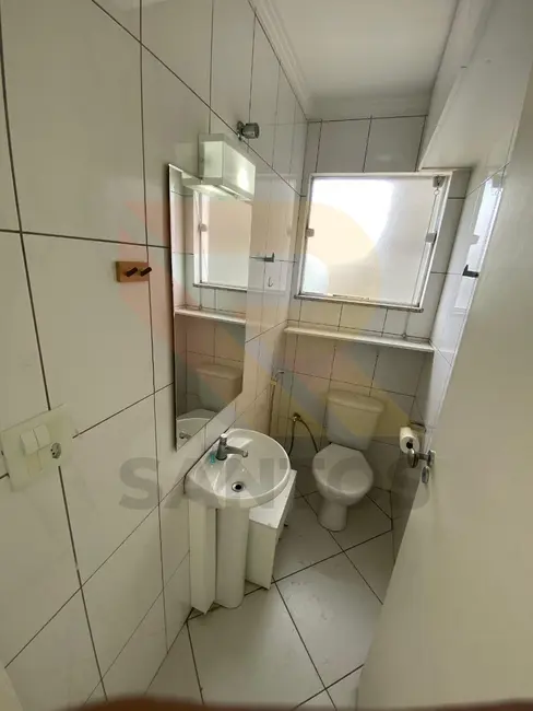 Sala Comercial para alugar, 30m2 em Centro, Aruja - SP - imagem 5 Foto 5 de Sala Comercial para alugar, 30m2 em Centro, Aruja - SP