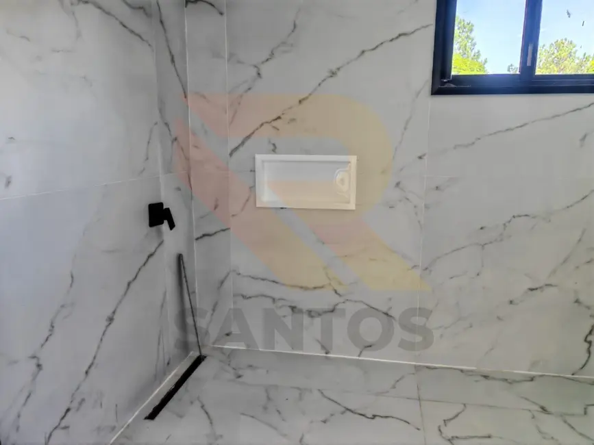 Casa de Condomínio com 4 quartos à venda, 250m2 em Arujázinho IV, Aruja - SP - imagem 4 Foto 4 de Casa de Condomínio com 4 quartos à venda, 250m2 em Arujázinho IV, Aruja - SP