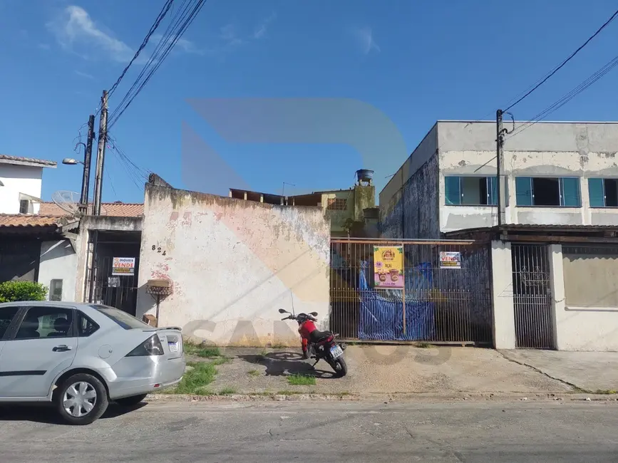 Foto 2 de Casa com 3 quartos à venda, 250m2 em Parque Rodrigo Barreto, Aruja - SP