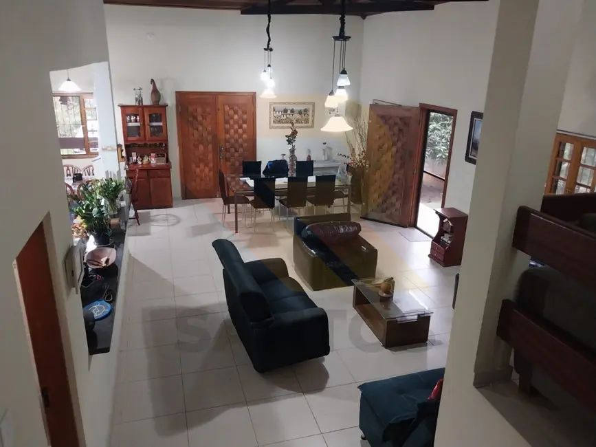 Foto 9 de Chácara com 3 quartos à venda, 2200m2 em Jardim das Cerejeiras, Aruja - SP