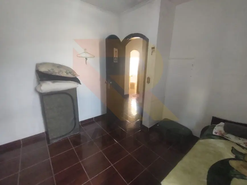 Sala Comercial com 3 quartos à venda, 300m2 em Jardim Rincão, Aruja - SP - imagem 3 Foto 3 de Sala Comercial com 3 quartos à venda, 300m2 em Jardim Rincão, Aruja - SP