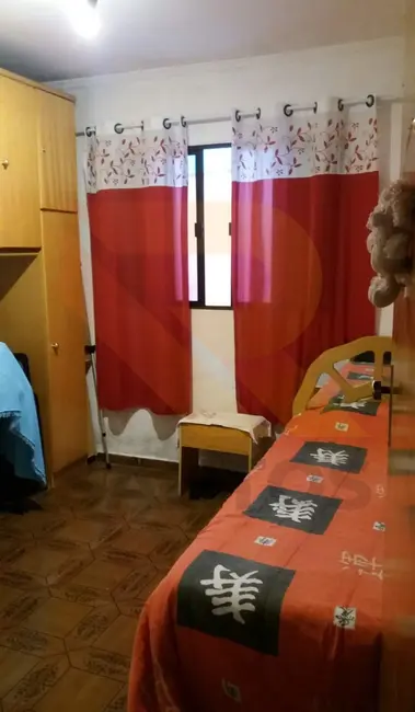 Casa com 3 quartos à venda, 174m2 em Parque Rodrigo Barreto, Aruja - SP - imagem 6 Foto 6 de Casa com 3 quartos à venda, 174m2 em Parque Rodrigo Barreto, Aruja - SP