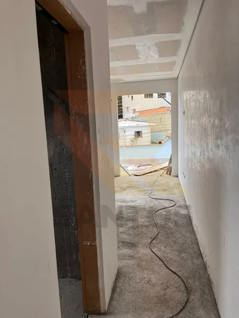 Foto 3 de Casa com 3 quartos à venda, 150m2 em Jordanópolis, Aruja - SP