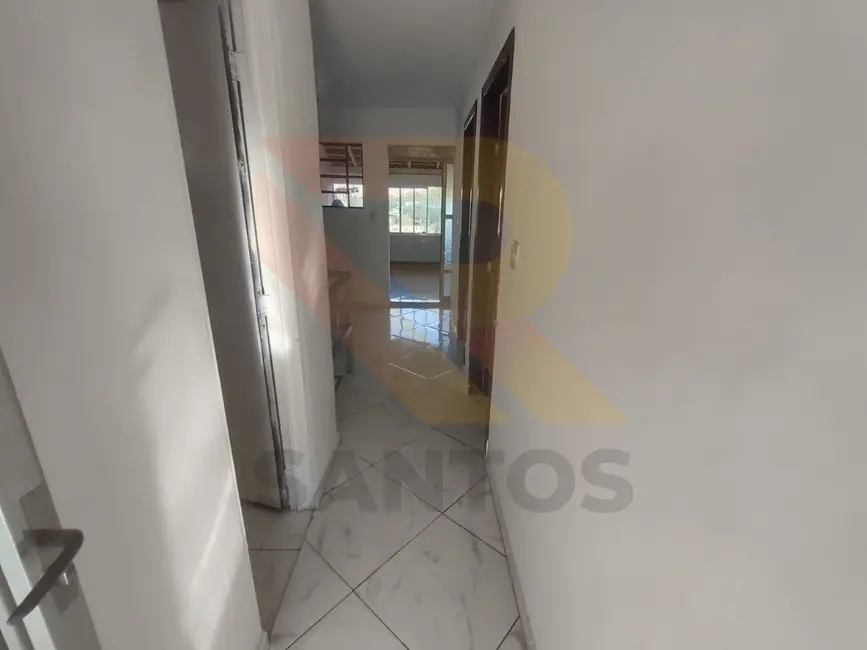 Foto 4 de Casa com 5 quartos à venda, 340m2 em Jordanópolis, Aruja - SP