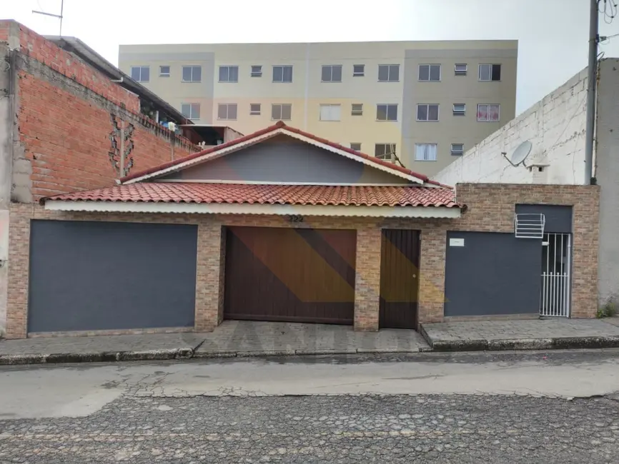Foto 3 de Casa com 3 quartos à venda, 230m2 em Vila Maria Augusta, Itaquaquecetuba - SP